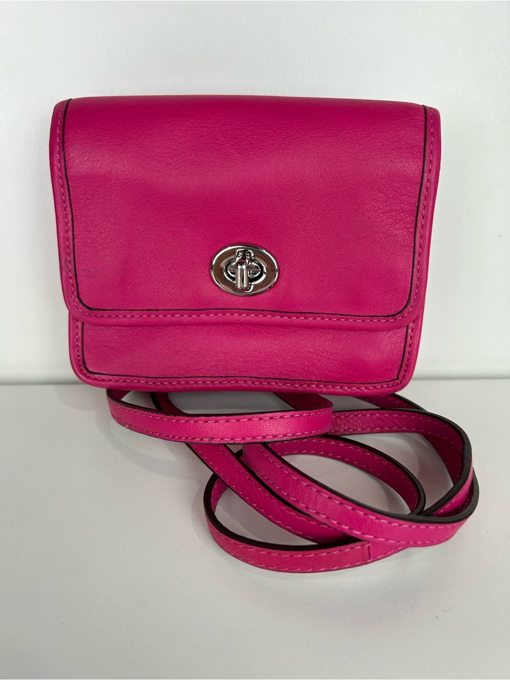 COACH LEGACY FUSHIA HOT PINK MINI CROSSBODY